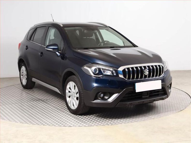 Suzuki SX4 - hlavní fotka