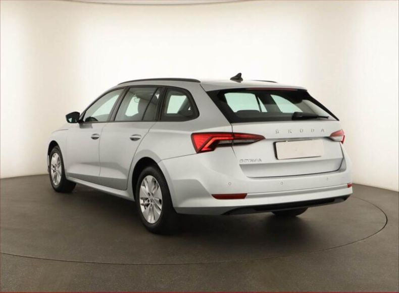 Škoda Octavia - hlavní fotka