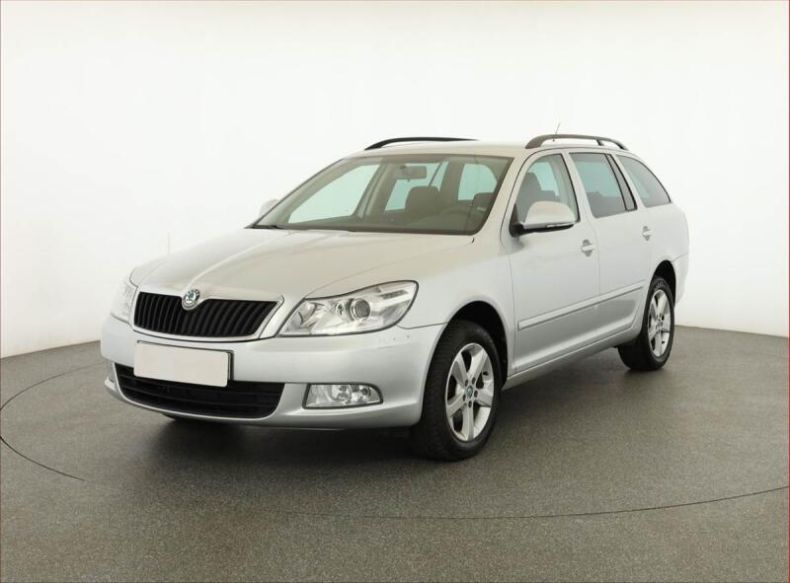 Škoda Octavia - hlavní fotka