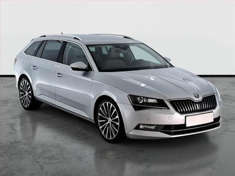 Škoda Superb - hlavní fotka
