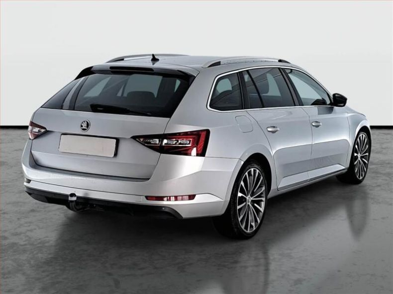 Škoda Superb - hlavní fotka