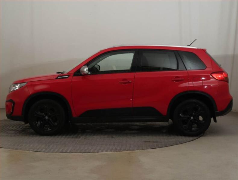 Suzuki Vitara - hlavní fotka