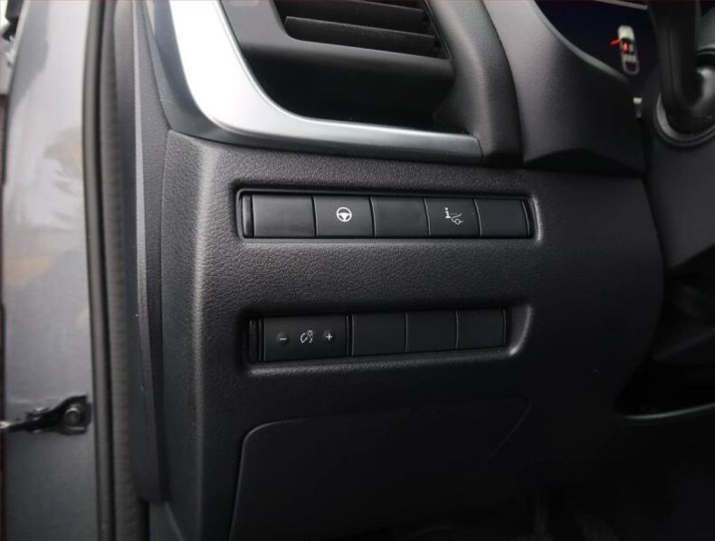 Nissan Qashqai - hlavní fotka