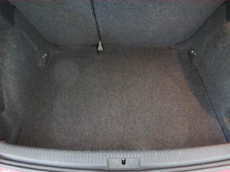 Volkswagen Golf - hlavní fotka