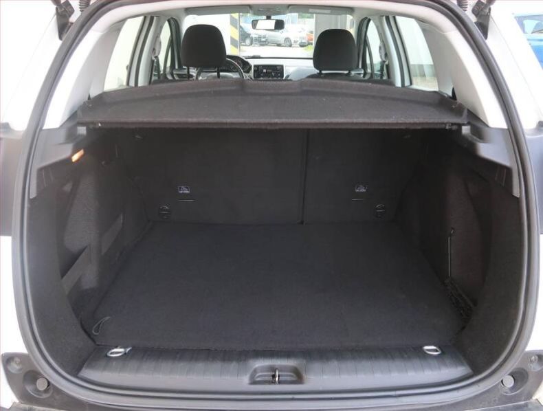 Peugeot 2008 - hlavní fotka