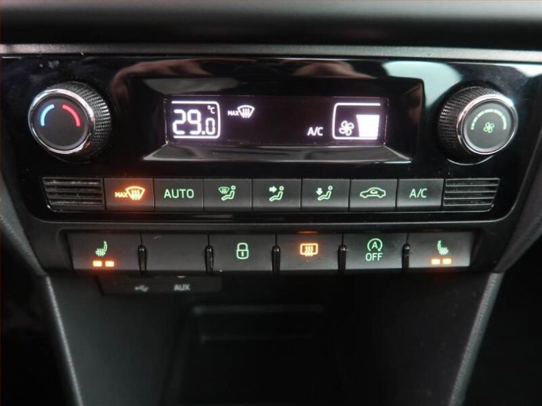 Škoda Rapid - hlavní foto