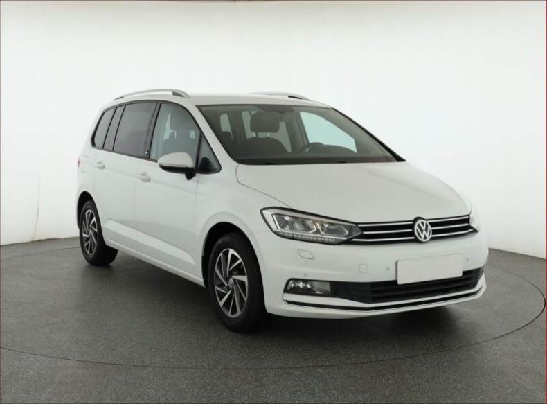 Volkswagen Touran - hlavní foto