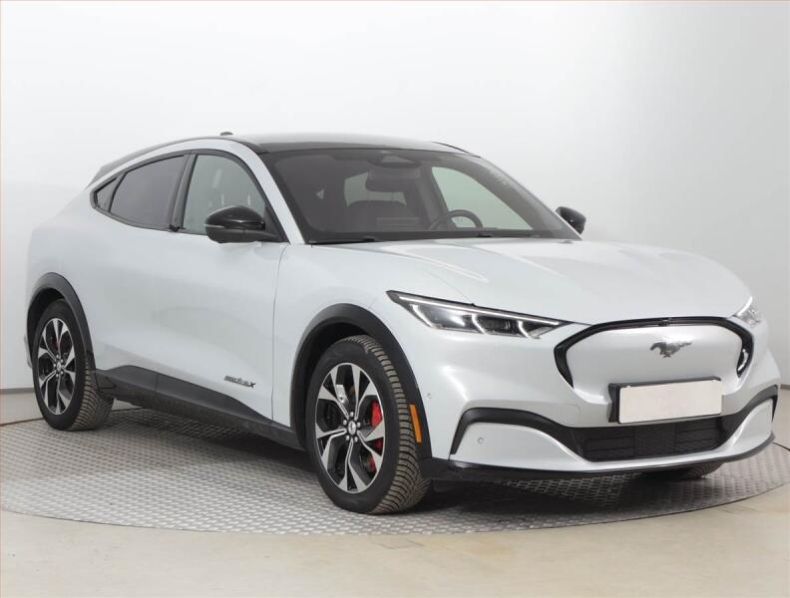 Ford Mustang Mach-E - hlavní foto