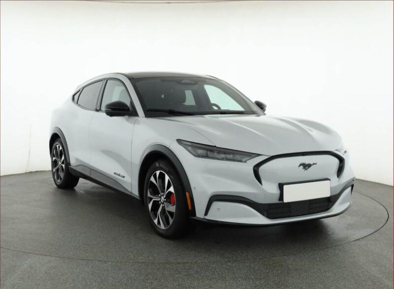 Ford Mustang Mach-E - hlavní foto