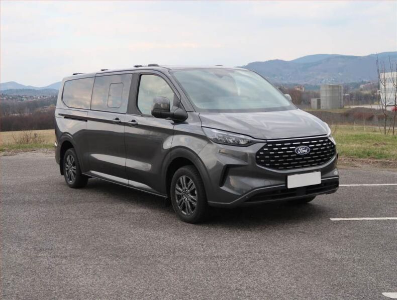 Ford Tourneo - hlavní foto