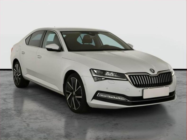 Škoda Superb - hlavní foto