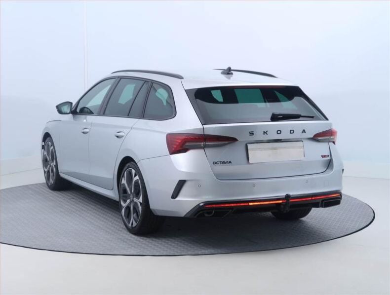 Škoda Octavia - hlavní fotka