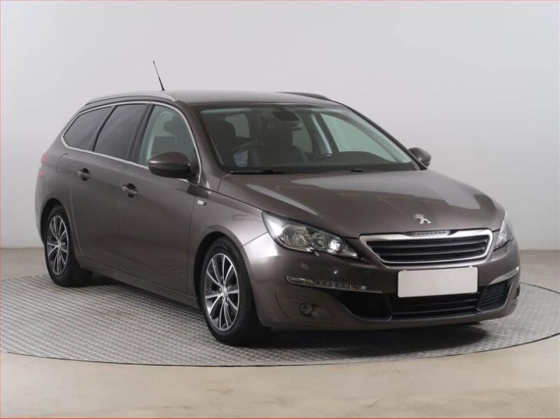 Peugeot 308 - hlavní foto