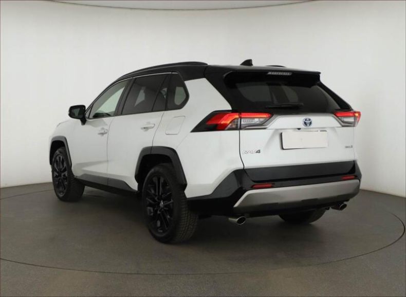 Toyota RAV 4 - hlavní fotka