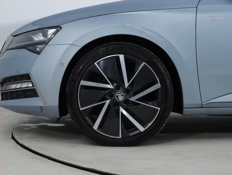 Škoda Superb - hlavní fotka