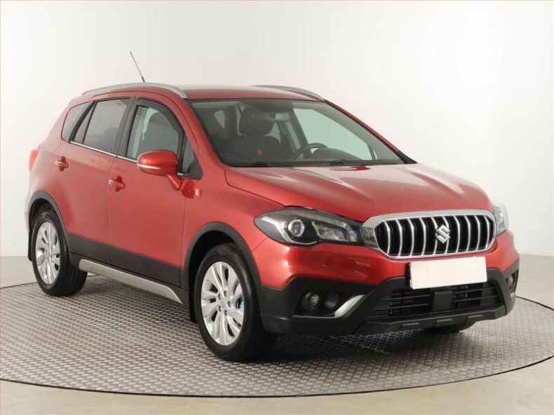 Suzuki SX4 - hlavní fotka