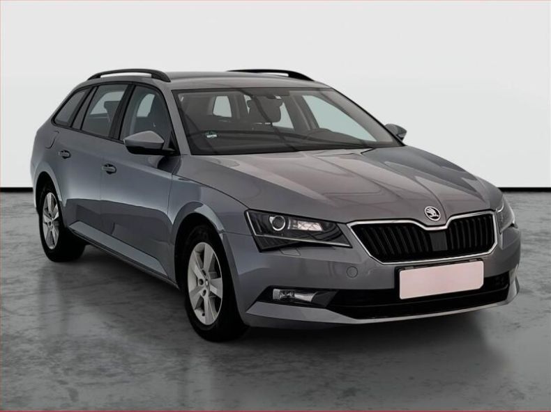 Škoda Superb - hlavní foto