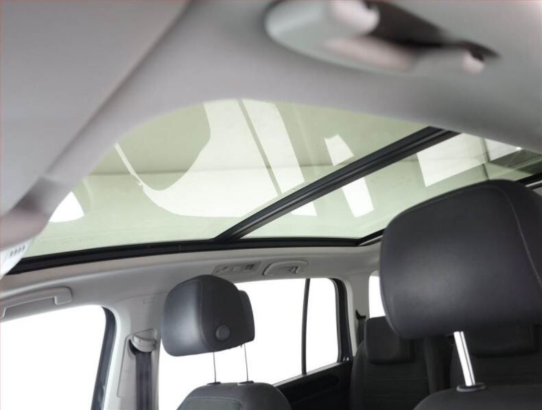 Volkswagen Touran - hlavní fotka