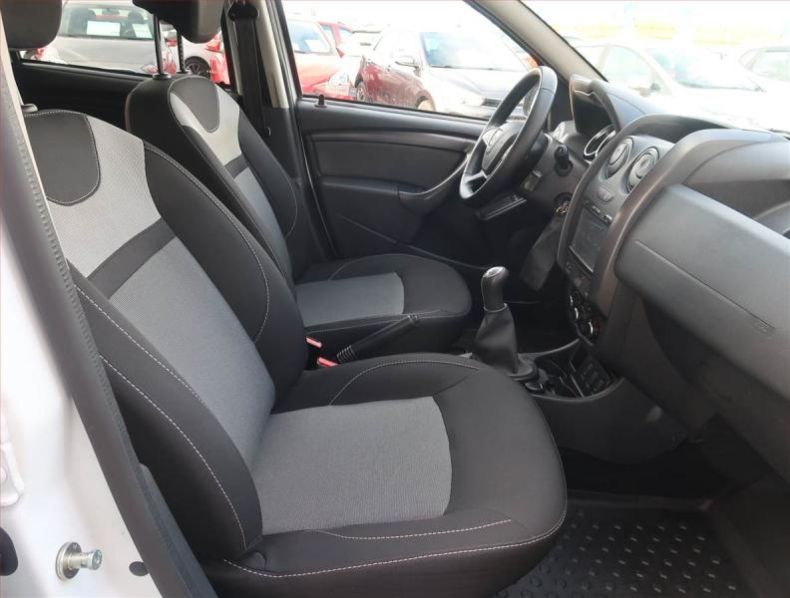 Dacia Duster - hlavní fotka