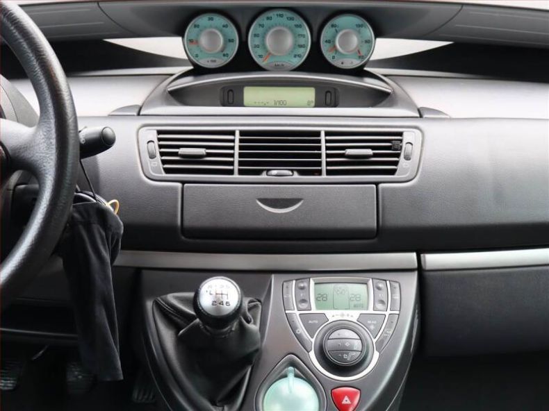 Peugeot 807 - hlavní fotka