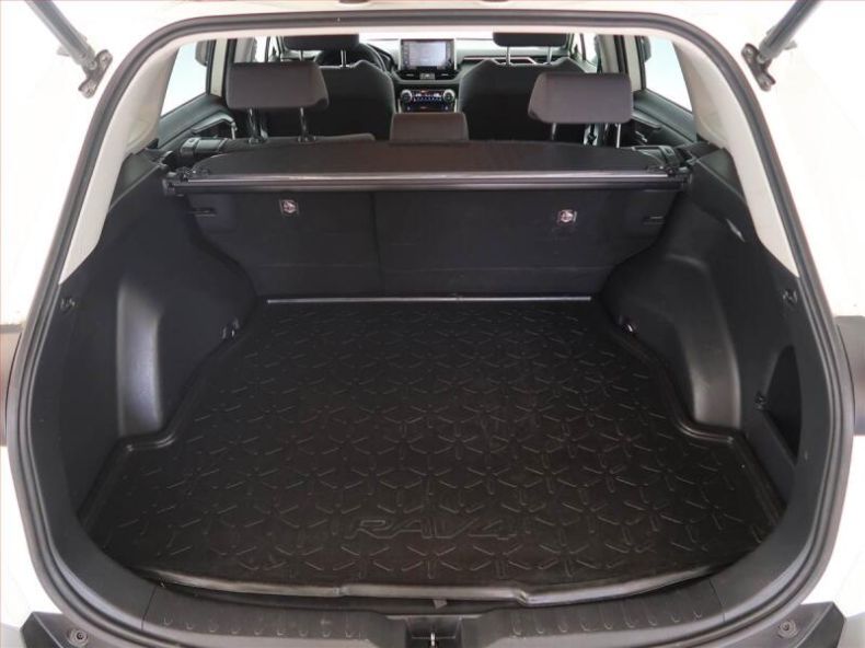 Toyota RAV 4 - hlavní fotka