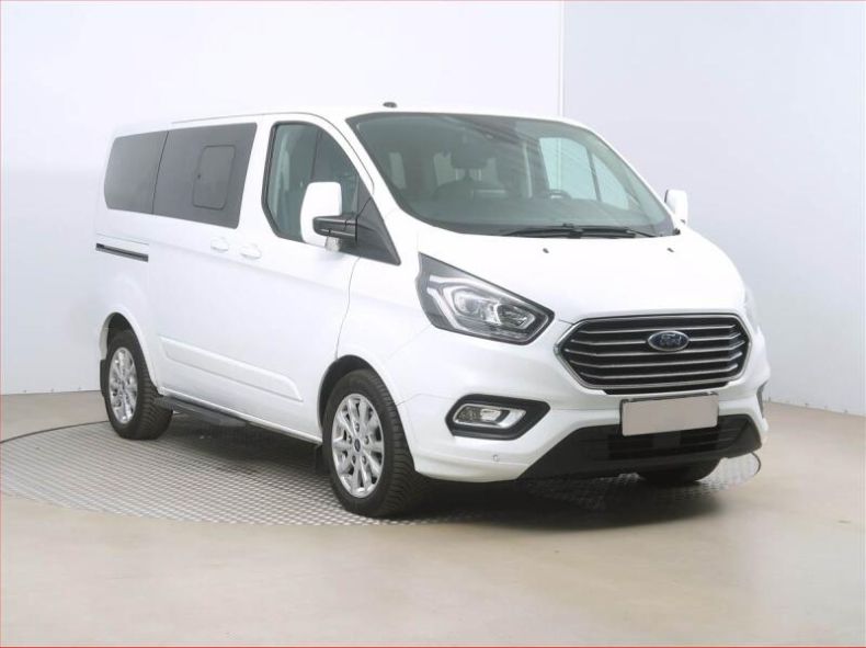Ford Tourneo - hlavní foto
