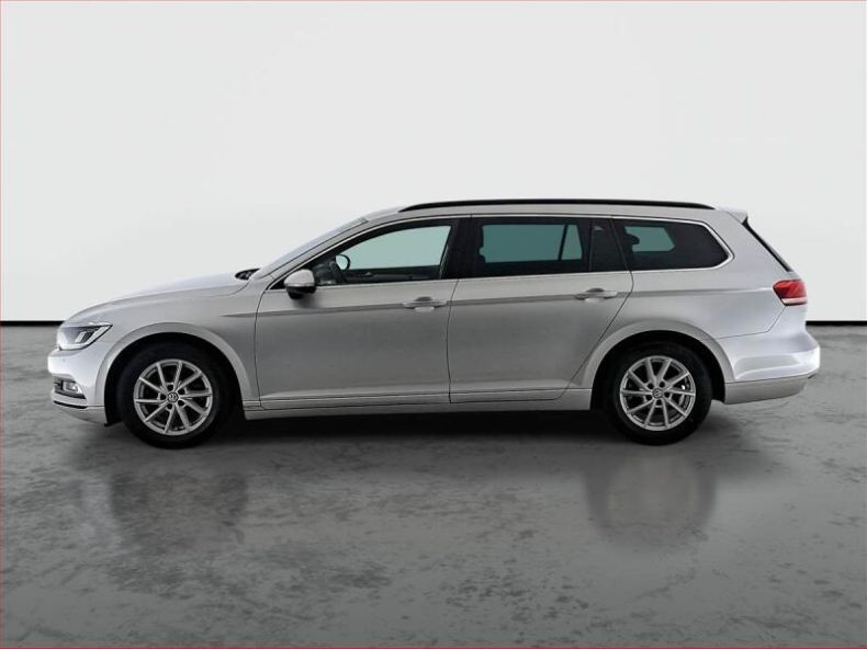 Volkswagen Passat - hlavní fotka