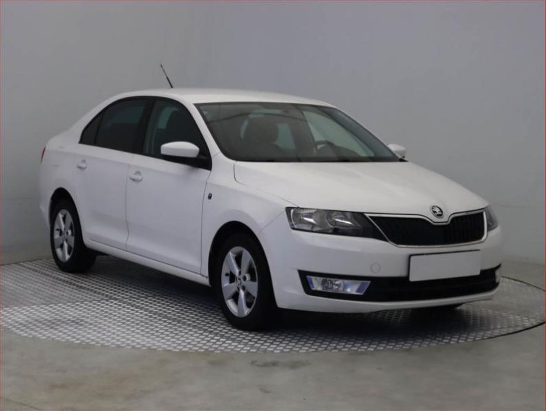 Škoda Rapid - hlavní foto