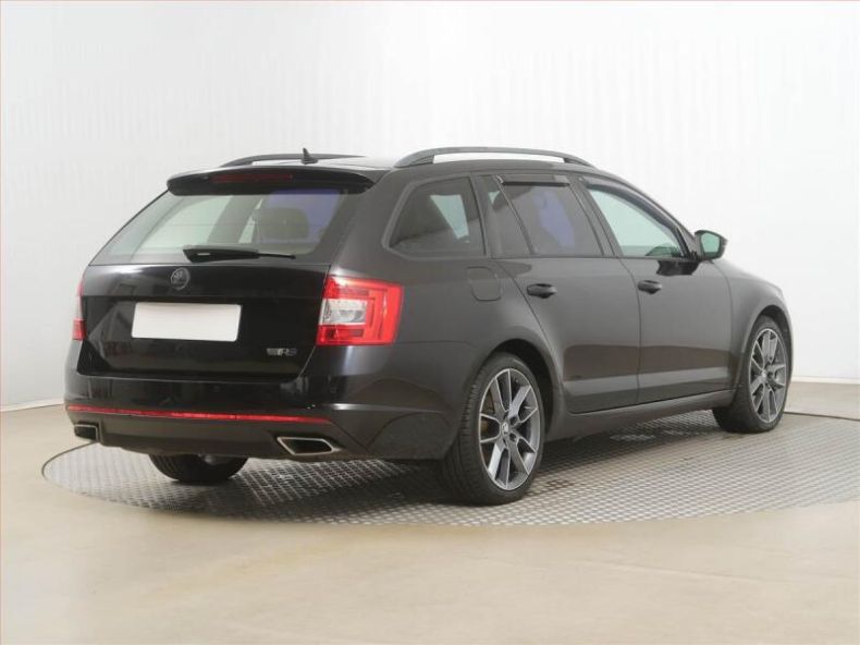 Škoda Octavia - hlavní fotka