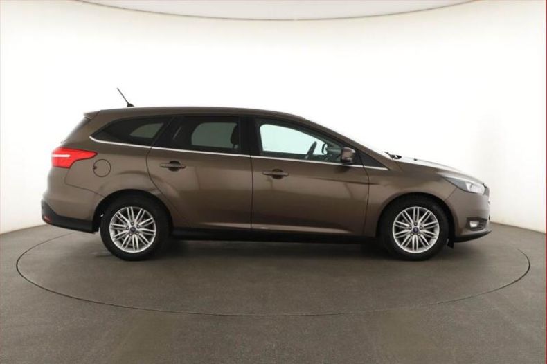 Ford Focus - hlavní fotka
