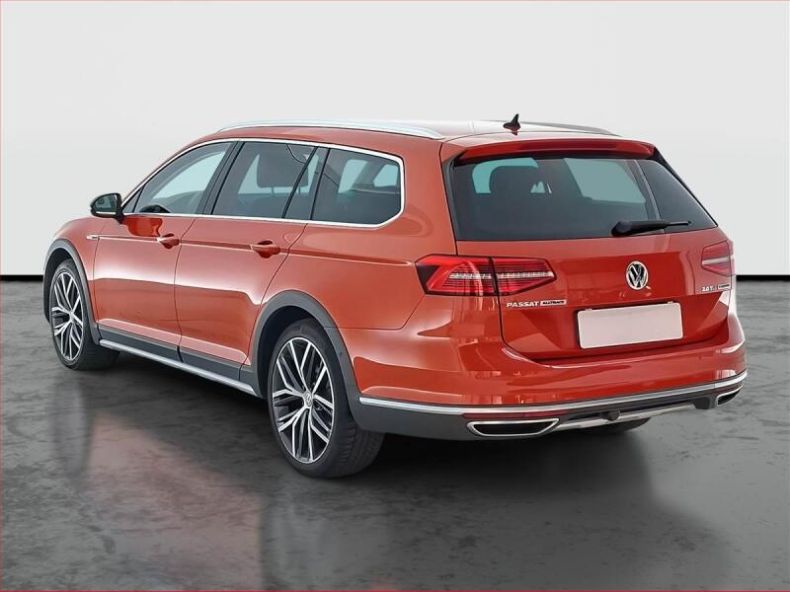 Volkswagen Passat - hlavní fotka