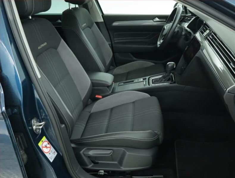 Volkswagen Passat - hlavní fotka