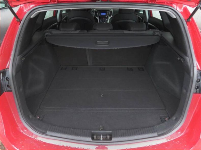 Hyundai i30 - hlavní fotka