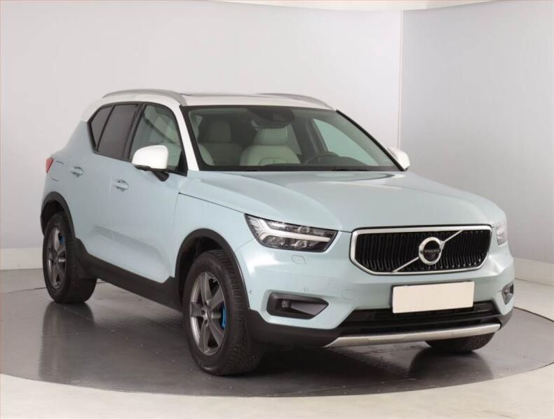 Volvo XC40 - hlavní foto