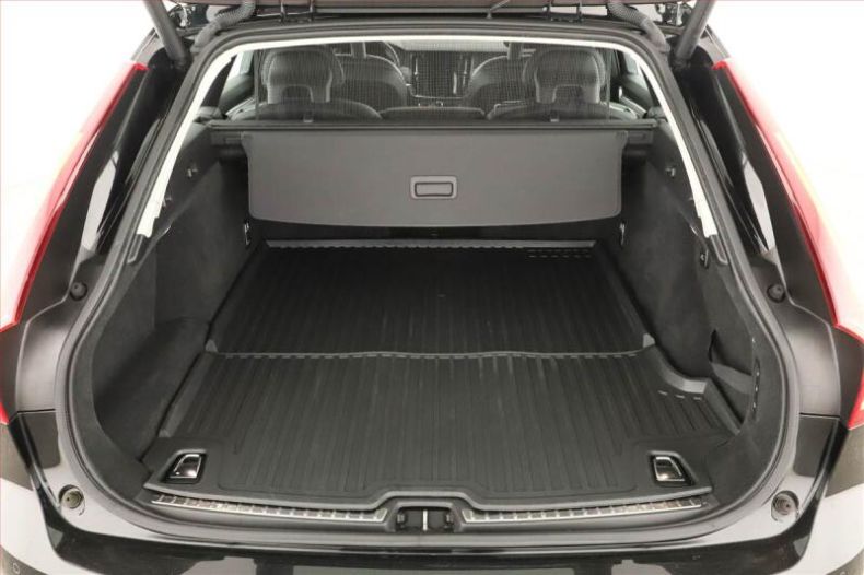 Volvo V90 - hlavní fotka