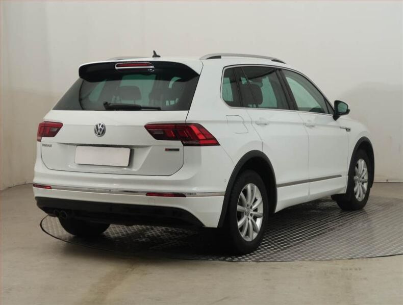 Volkswagen Tiguan - hlavní fotka