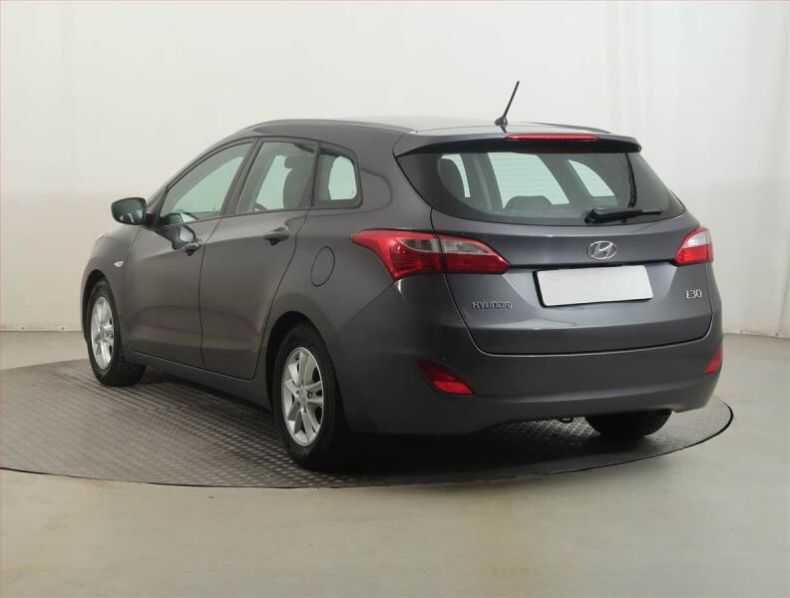 Hyundai i30 - hlavní fotka