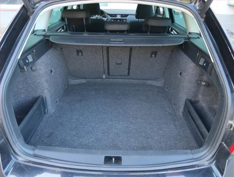 Škoda Octavia - hlavní fotka