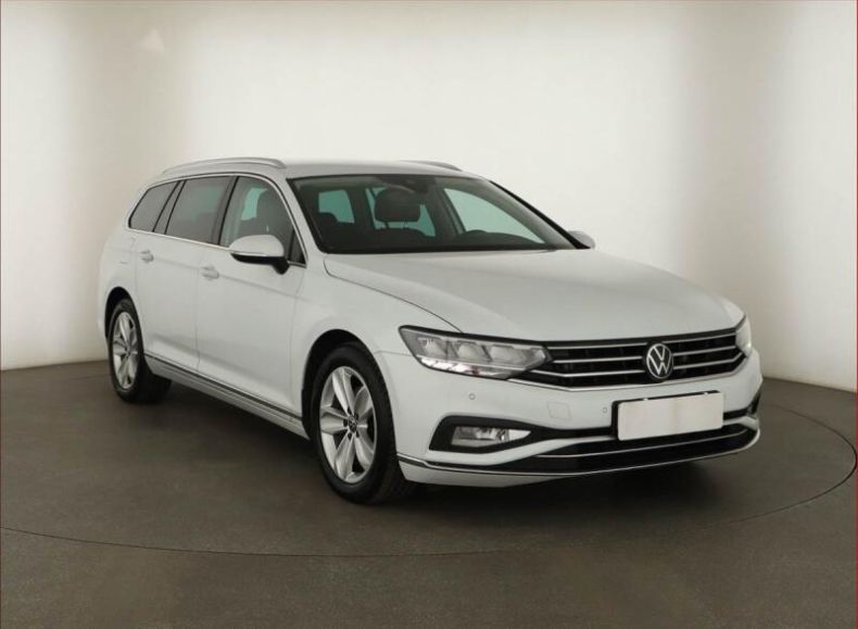 Volkswagen Passat - hlavní foto