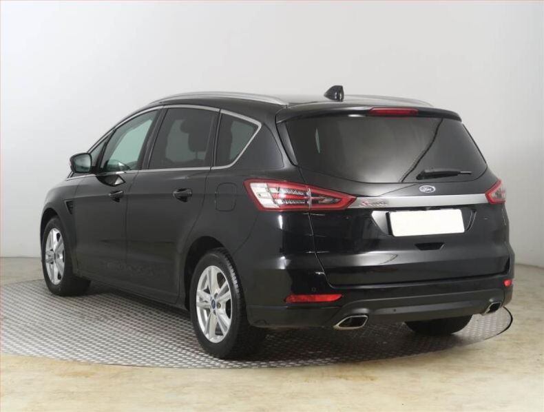 Ford S-MAX - hlavní fotka