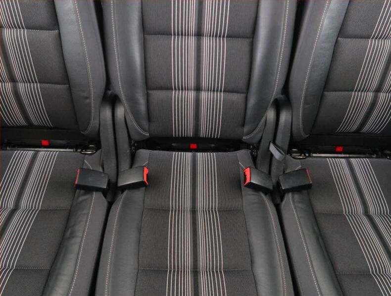 Volkswagen Touran - hlavní fotka