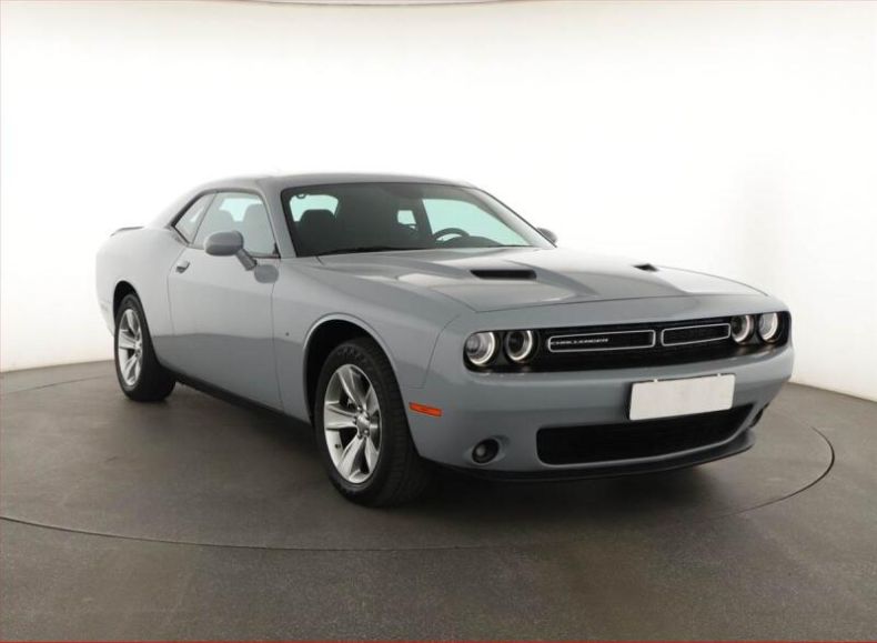 Dodge Challenger - hlavní fotka inzerátu