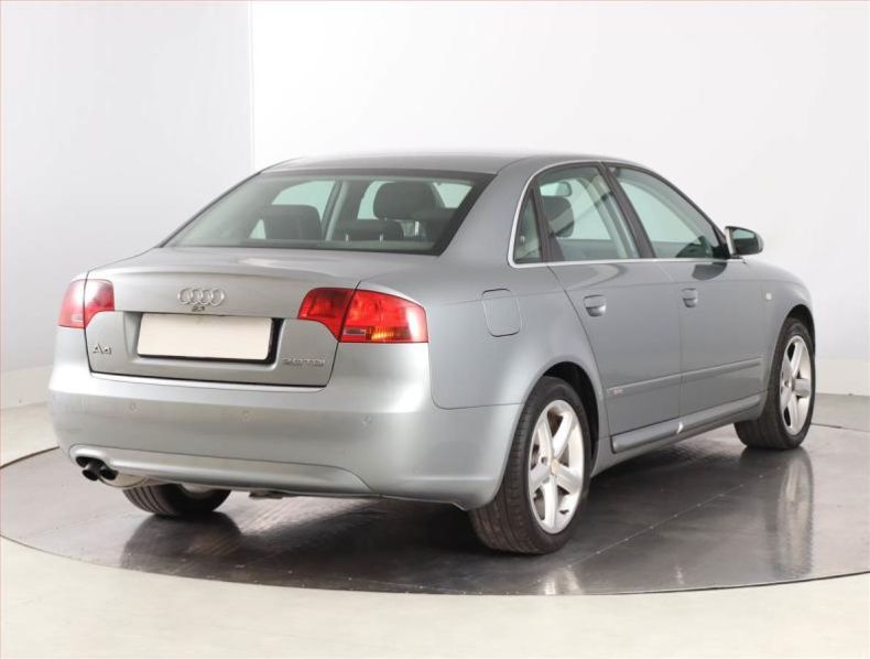 Audi A4 - hlavní fotka