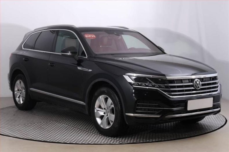 Volkswagen Touareg - hlavní fotka