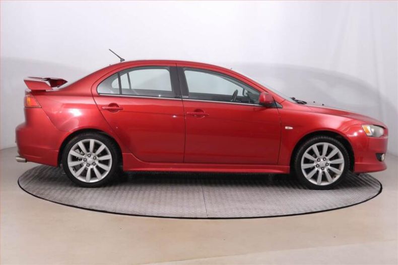 Mitsubishi Lancer - hlavní fotka