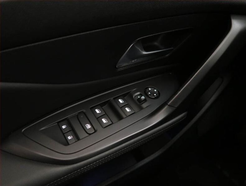 Peugeot 308 - hlavní fotka