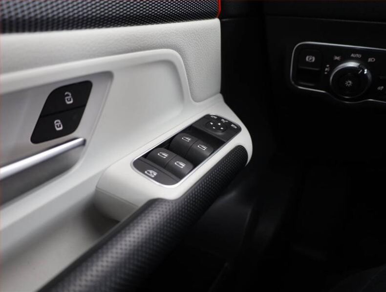 Mercedes Třída B - hlavní fotka