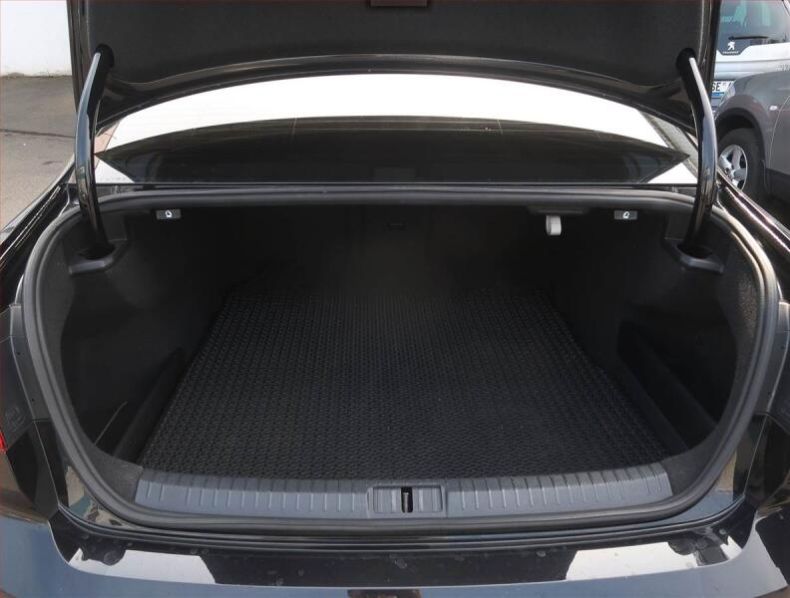 Volkswagen Passat - hlavní fotka