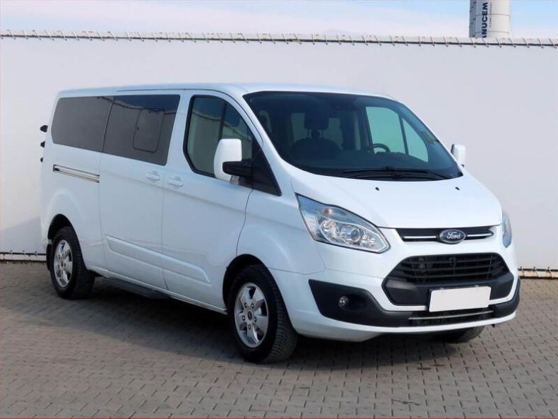 Ford Tourneo - hlavní foto