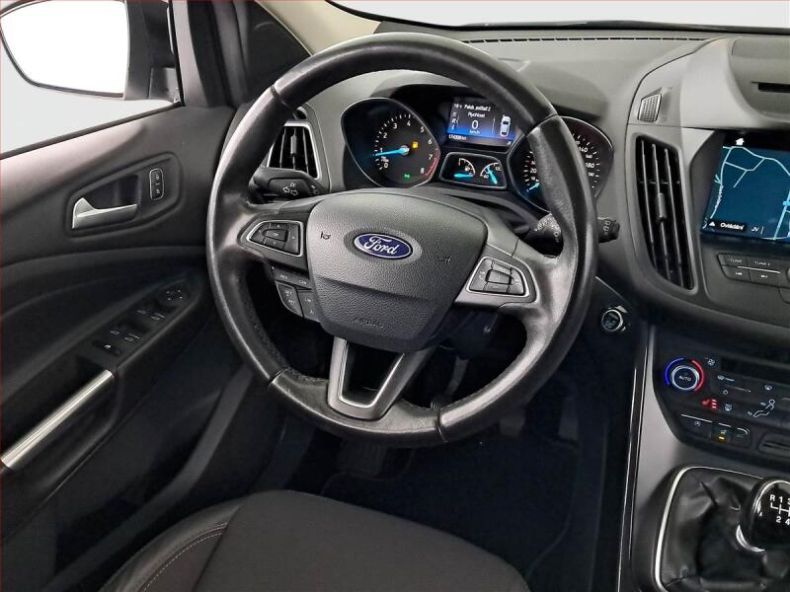 Ford Kuga - hlavní fotka